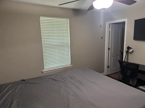 $680 | 3356 Fort Collins Lane, Tallahassee, FL 32304