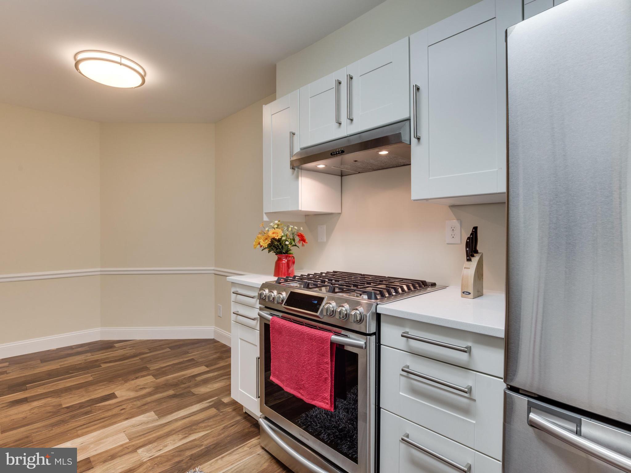 5800 Cove Landing Road, Unit 101 Burke, VA 22015 - Photo 16 of 30 Kitchen