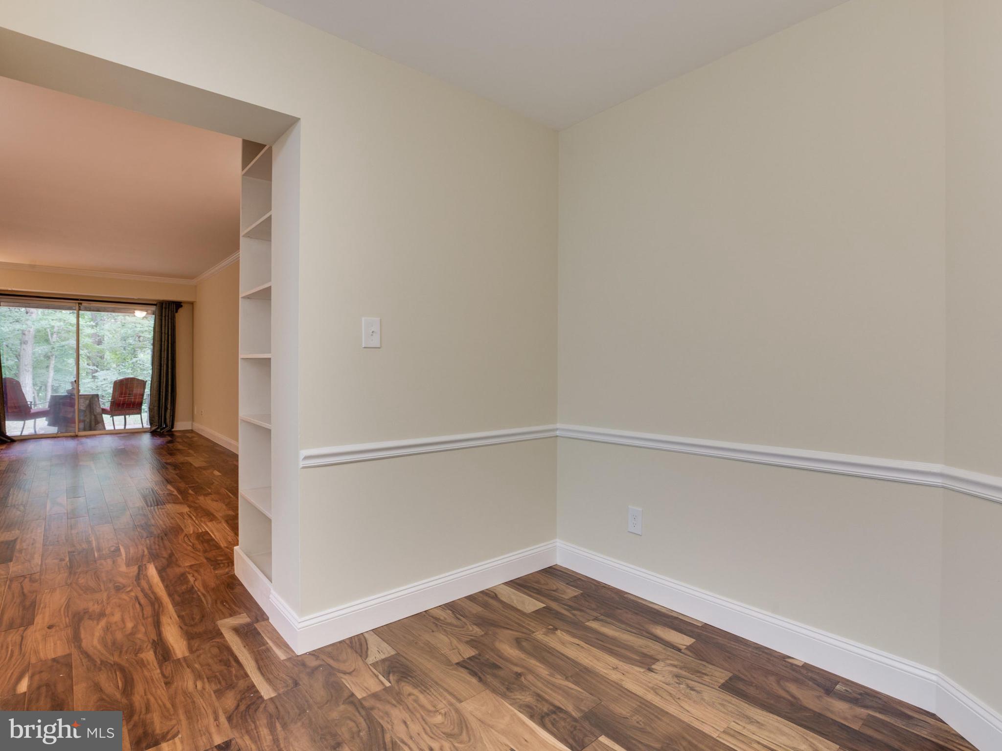 5800 Cove Landing Road, Unit 101 Burke, VA 22015 - Photo 19 of 30 Kitchen
