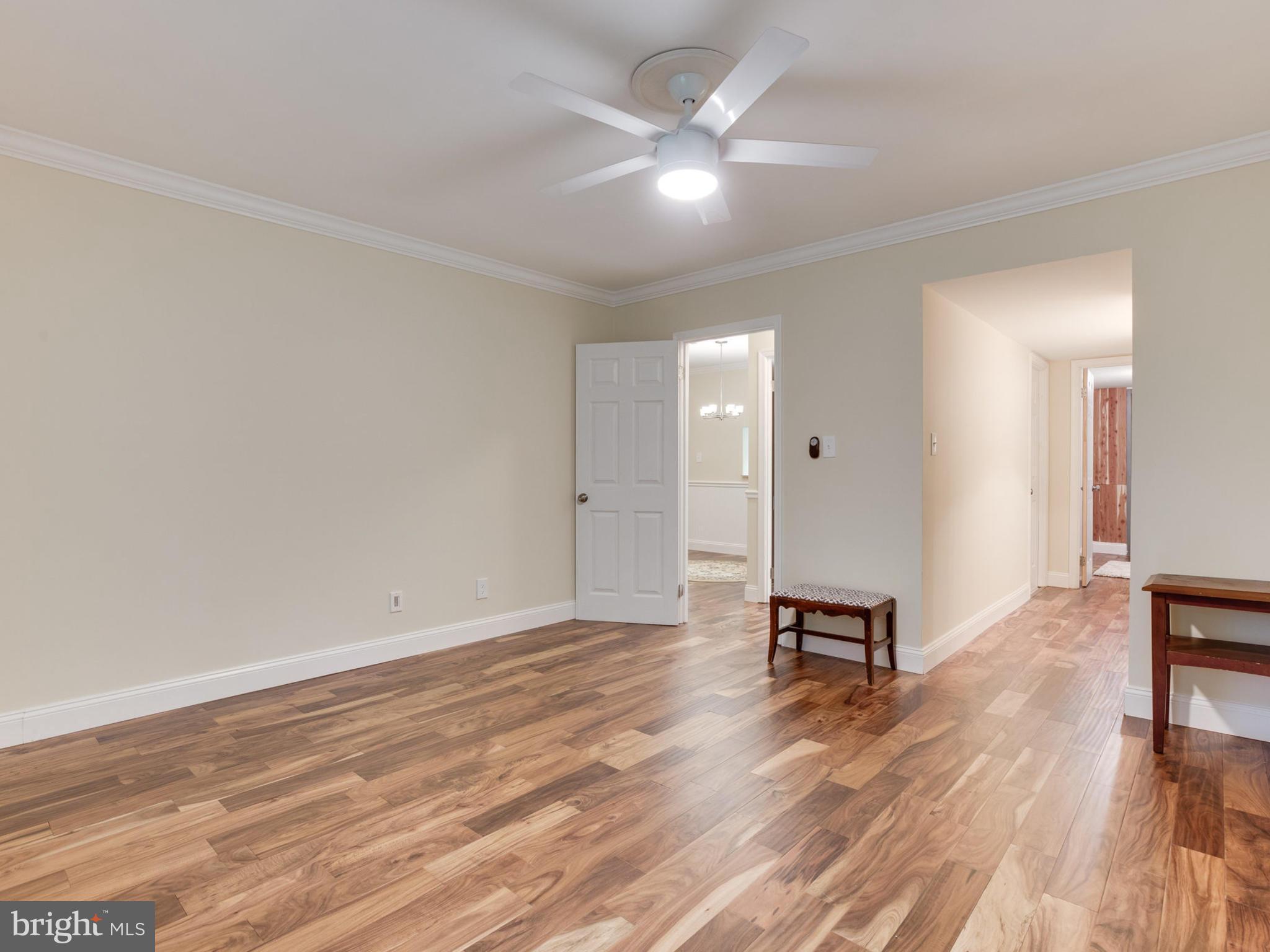 5800 Cove Landing Road, Unit 101 Burke, VA 22015 - Photo 23 of 30 Bedroom (Master)