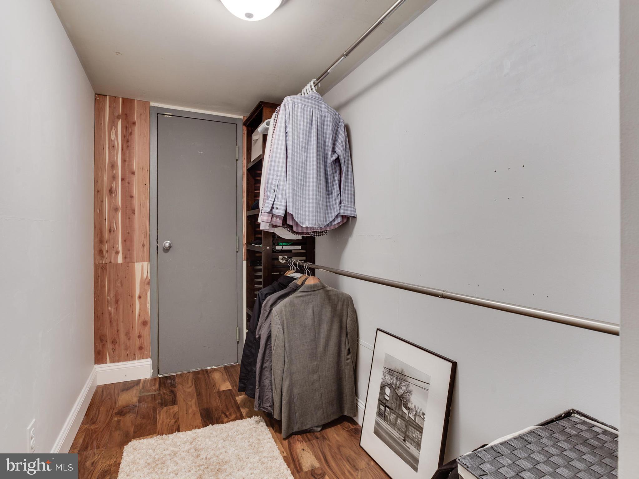 5800 Cove Landing Road, Unit 101 Burke, VA 22015 - Photo 26 of 30 Bedroom (Master)