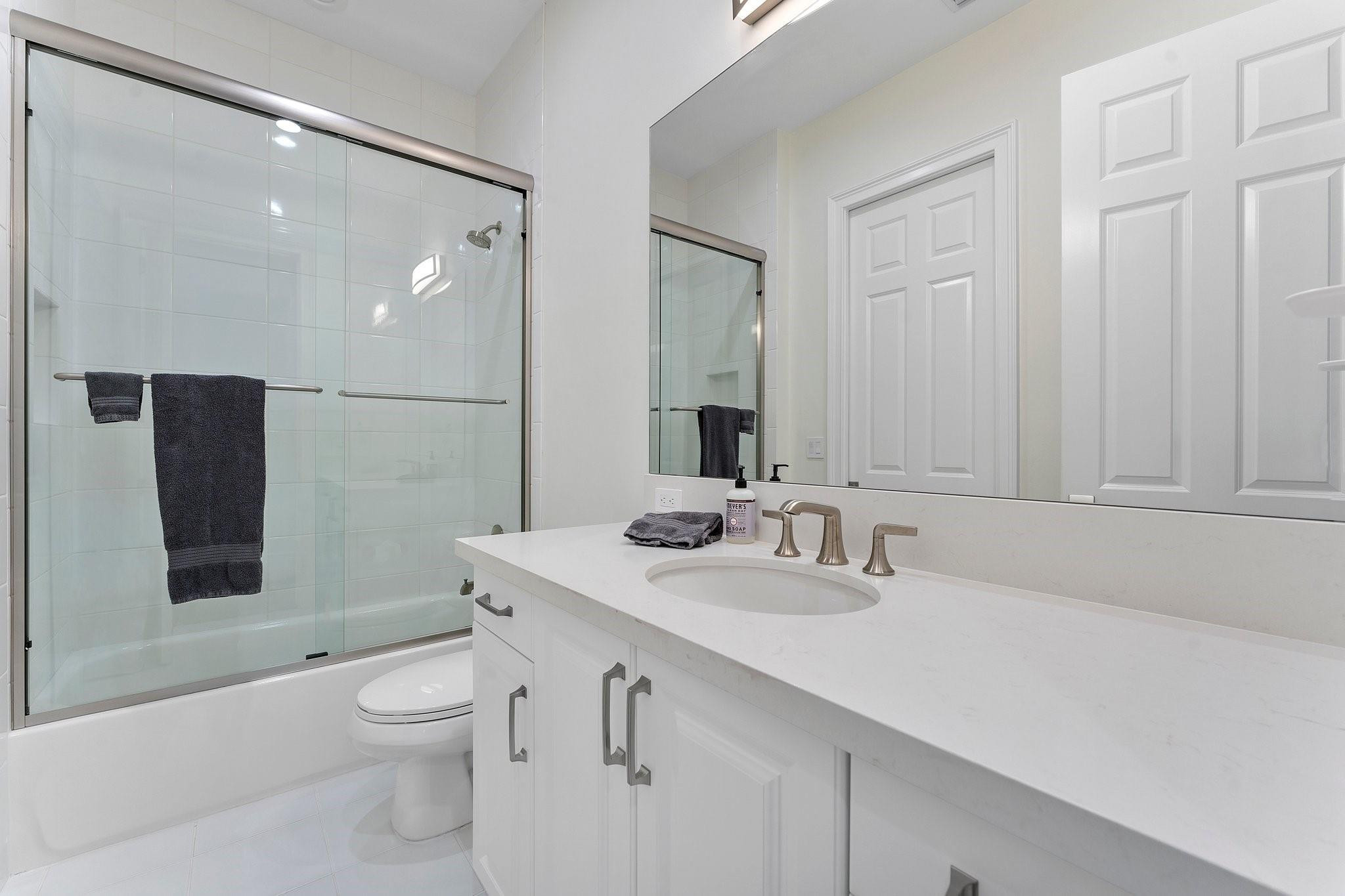 9626 Vescovato Way Boca Raton, FL 33496 - Photo 41 of 72 bedroom 5 ensuite bathroom