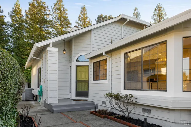 $775,000 | 229 South Temelec Circle, Sonoma, CA 95476