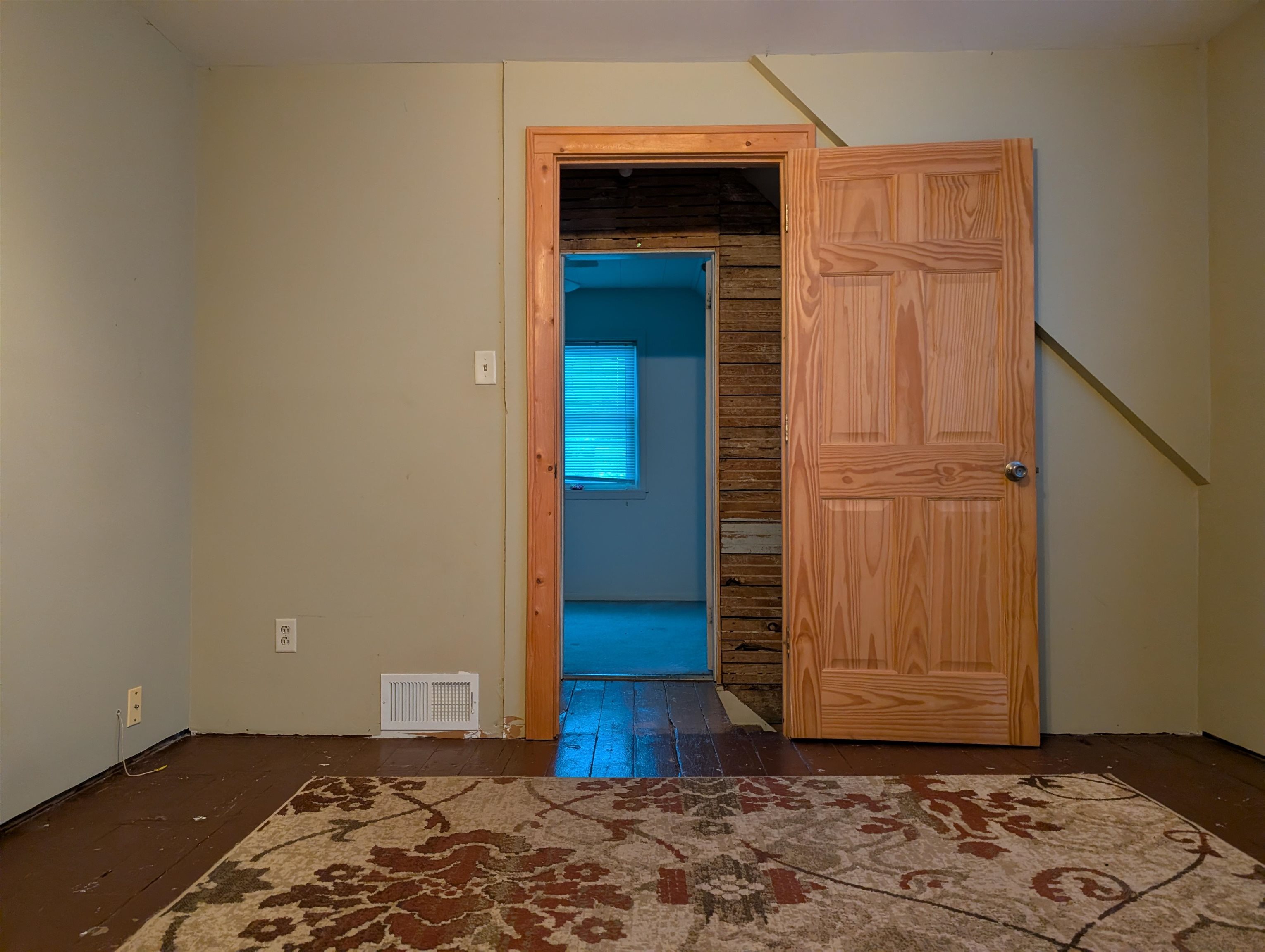 922 MacArthur Avenue Ashland, WI 54806 - Photo 13 of 20 View of unfurnished bedroom