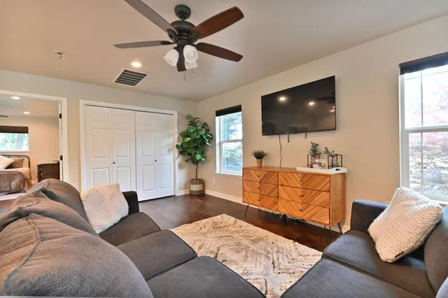 $1,775,000 | 11038 Victory Avenue, Oakdale, CA 95361