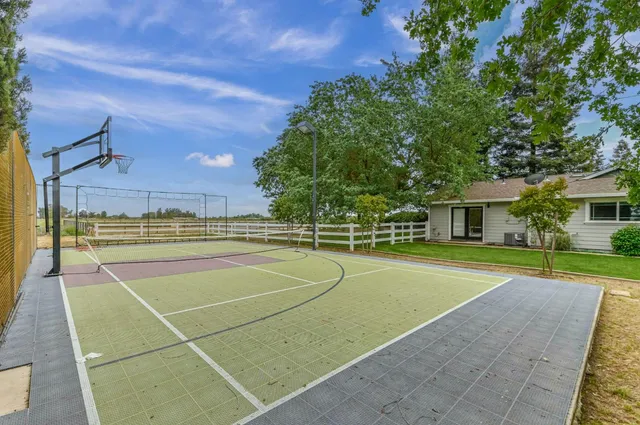 $1,775,000 | 11038 Victory Avenue, Oakdale, CA 95361