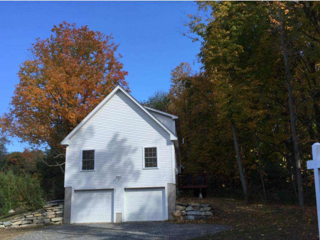 52 Hampton Road Exeter, NH 03833 - Photo 2 of 23