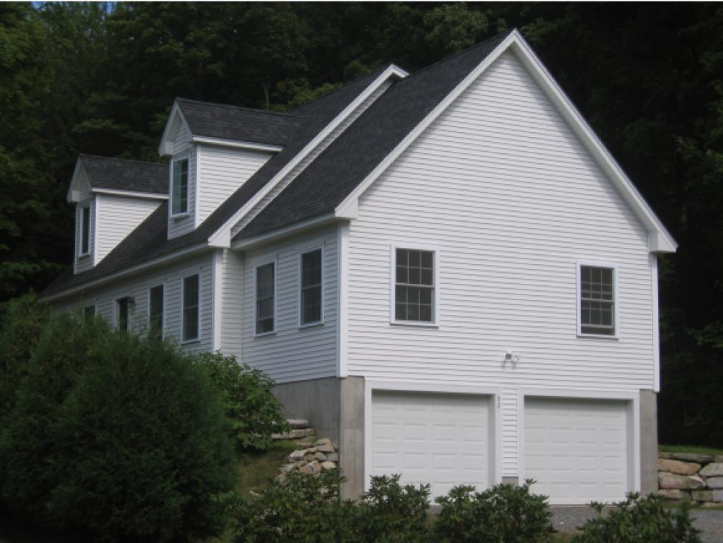 52 Hampton Road Exeter, NH 03833 - Photo 3 of 23