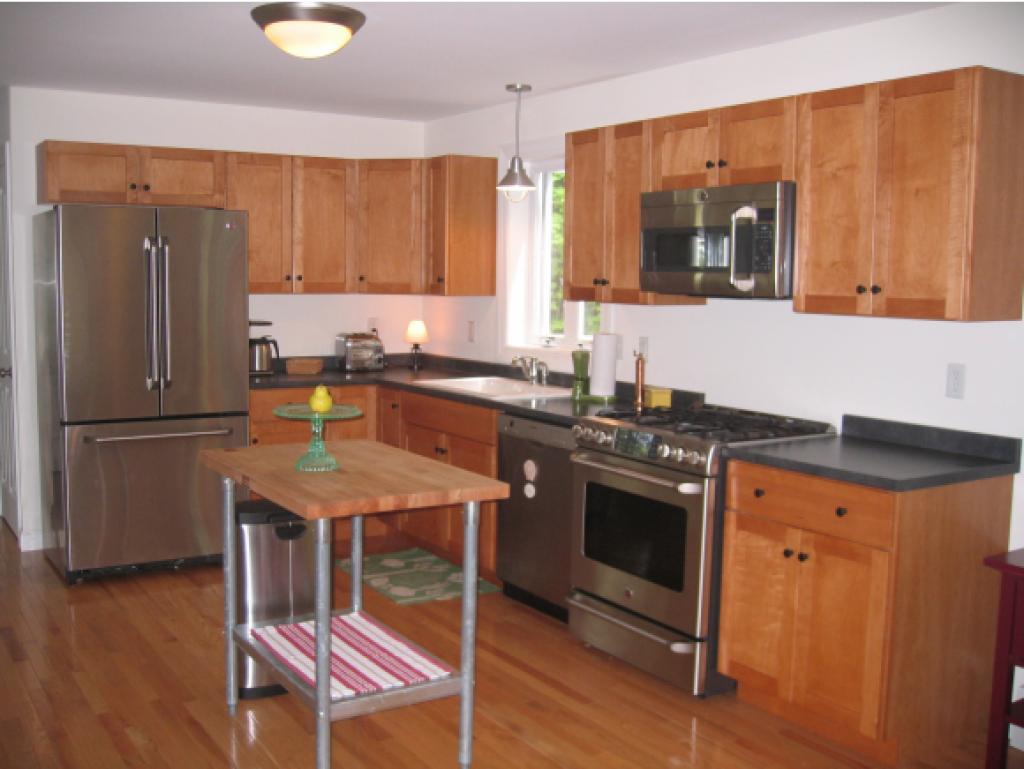 52 Hampton Road Exeter, NH 03833 - Photo 6 of 23