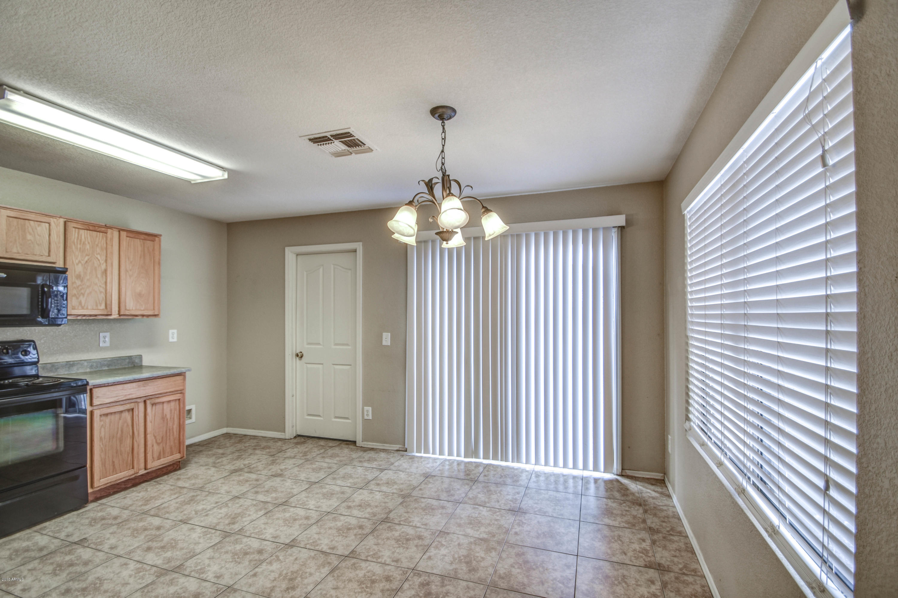 3256 South Conestoga Road Apache Junction, AZ 85119 - Photo 12 of 38 EAT IN 3