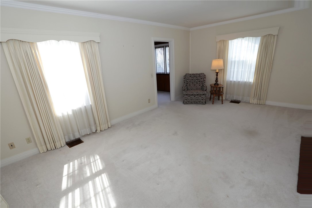 53 Dake Avenue Irondequoit, NY 14617 - Photo 9 of 26