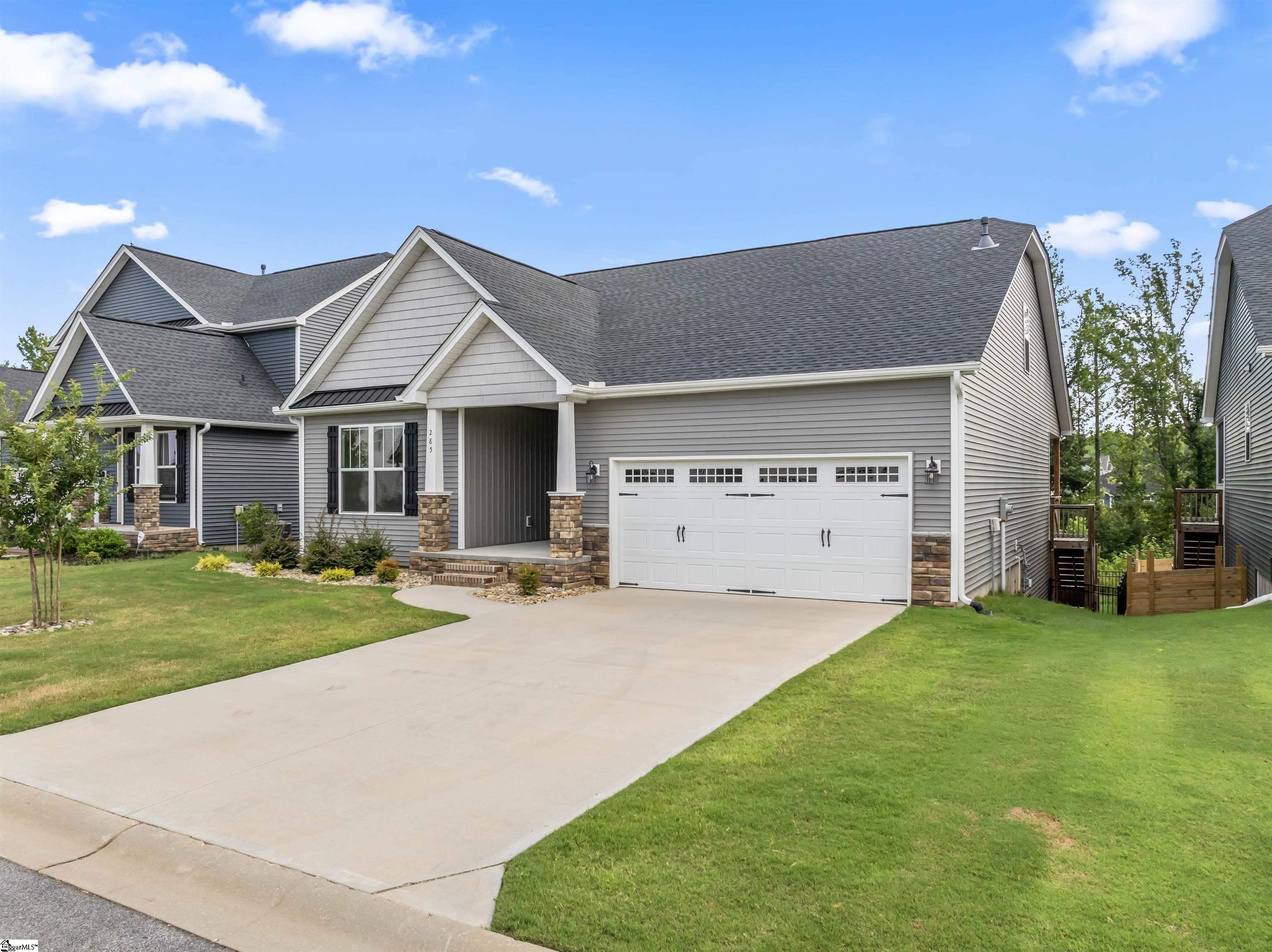 285 Foxbank Circle Greer, SC 29651 - Photo 2 of 43