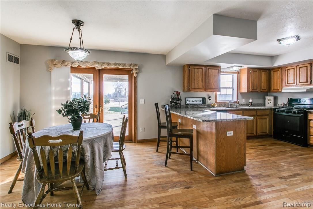 8619 Imlay City Road Avoca, MI 48006 - Photo 18 of 35 8619 Imlay City Rd-33.JPG