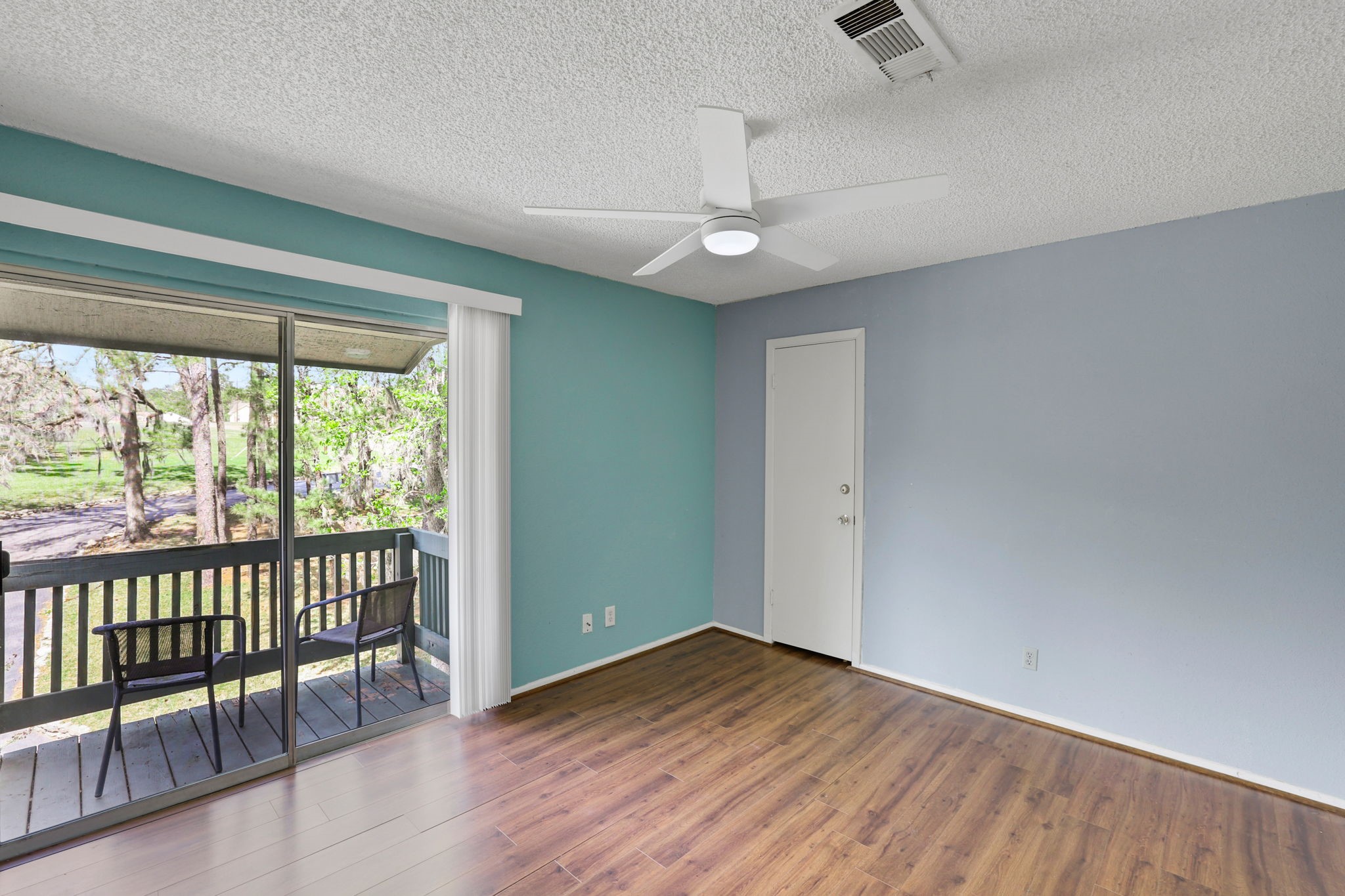 178 Villa Way Coldspring, TX 77331 - Photo 22 of 43 Upstairs bedroom with its own blacony