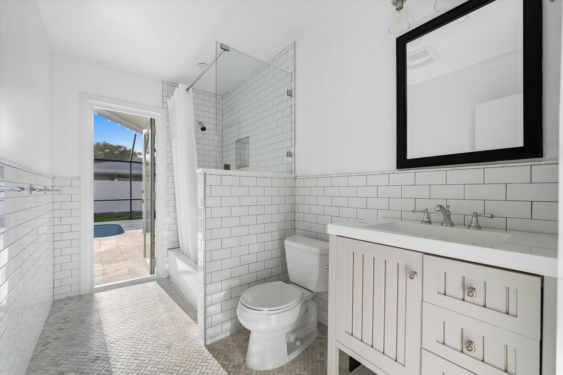 1650 Northwest 9th Street Boca Raton, FL 33486 - Photo 28 of 38 Cabana/Hall Bathroom