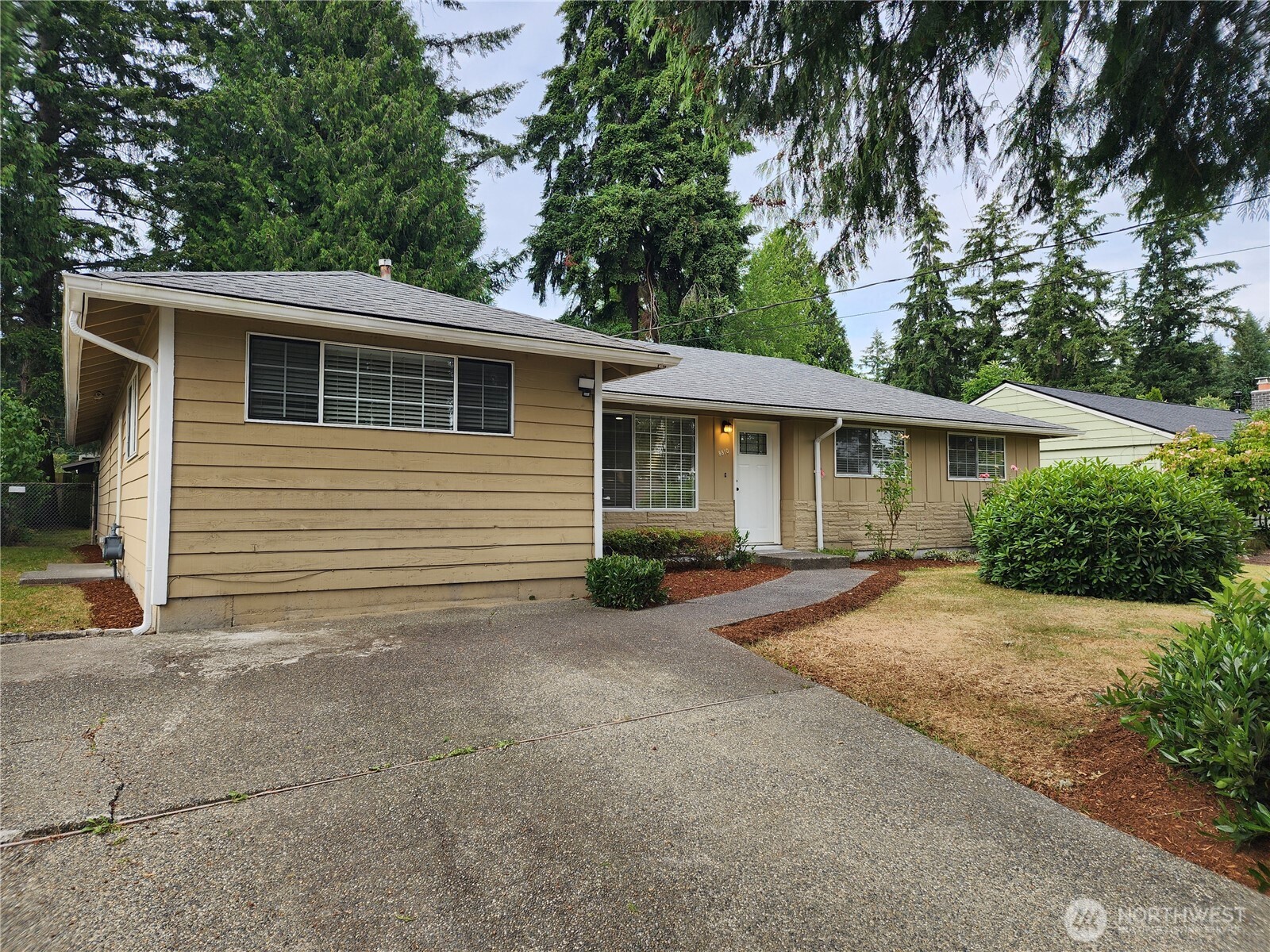 8810 Northeast 187th Street Bothell, WA 98011 - Photo 3 of 40