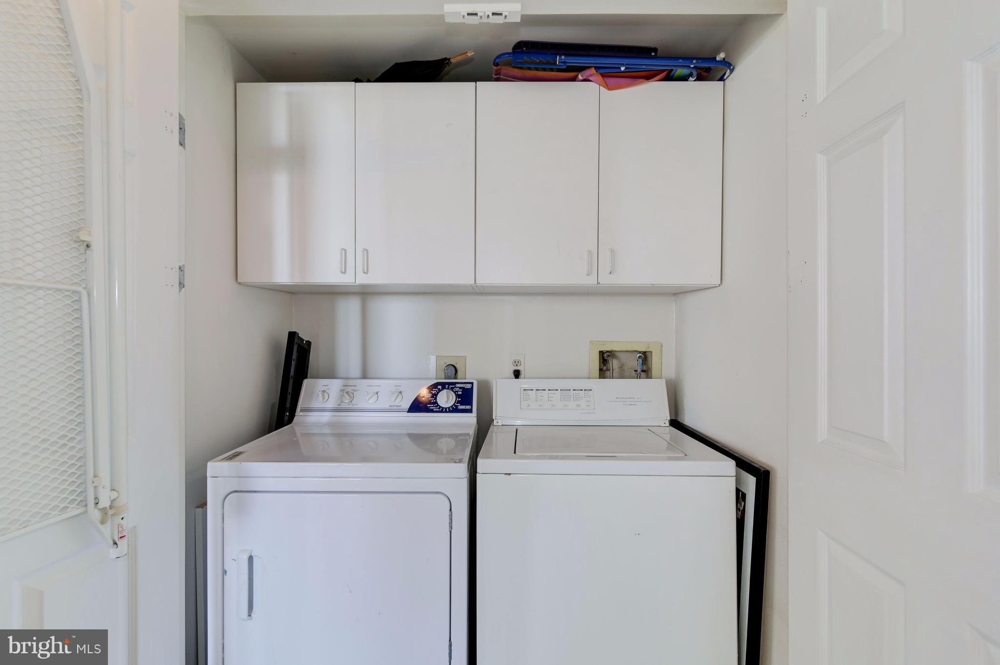 5501 Seminary Road, Unit 1004S Falls Church, VA 22041 - Photo 25 of 29 Washer/Dryer in unit