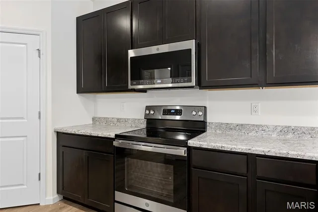 $314,900 | 2314 Heatherfield Drive, Rolla, MO 65401