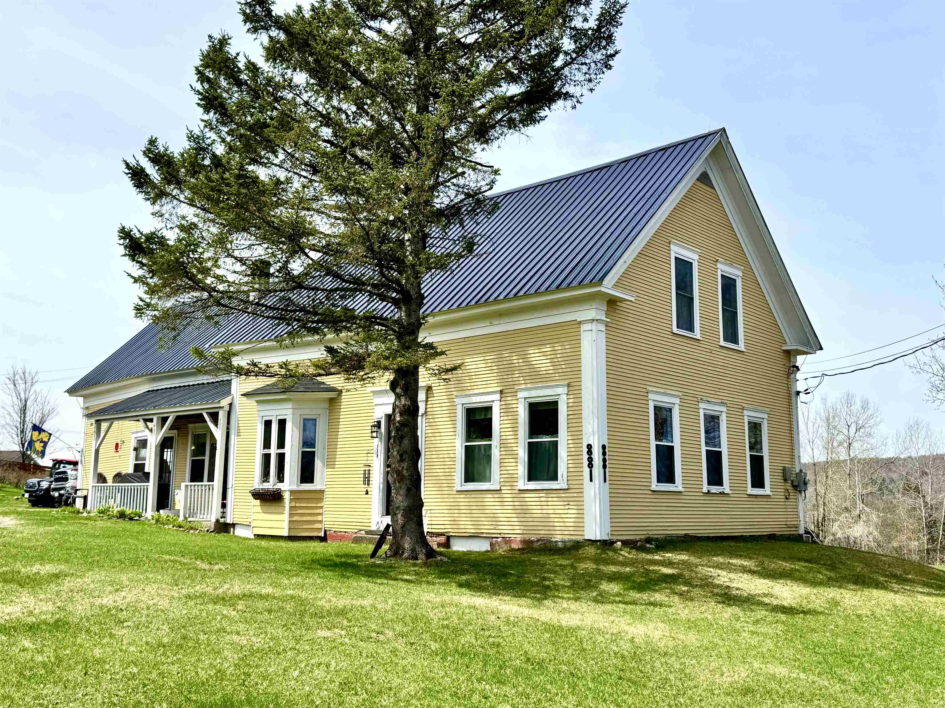 881 South Hill Road Stewartstown, NH 03576 - Photo 1 of 59