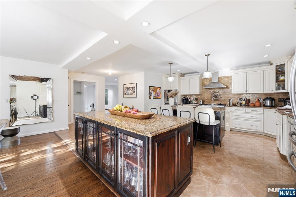 770 Hartwell Street Teaneck, NJ 07666 - Photo 15 of 36