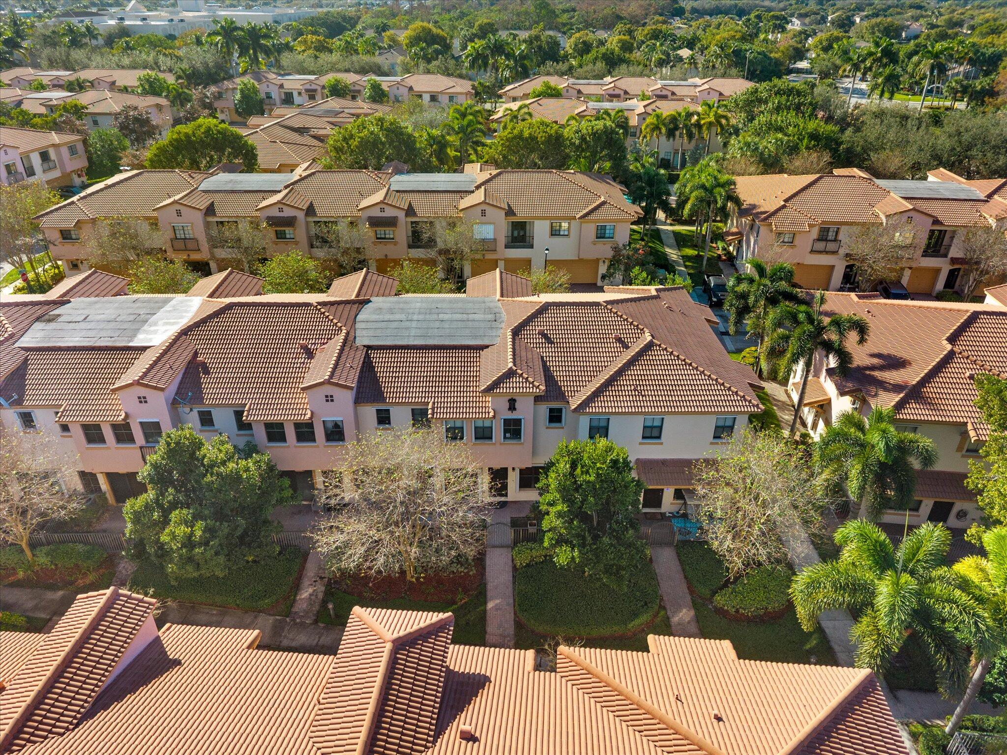 4735 Preserve Street Pompano Beach, FL 33073 - Photo 47 of 51 46-48