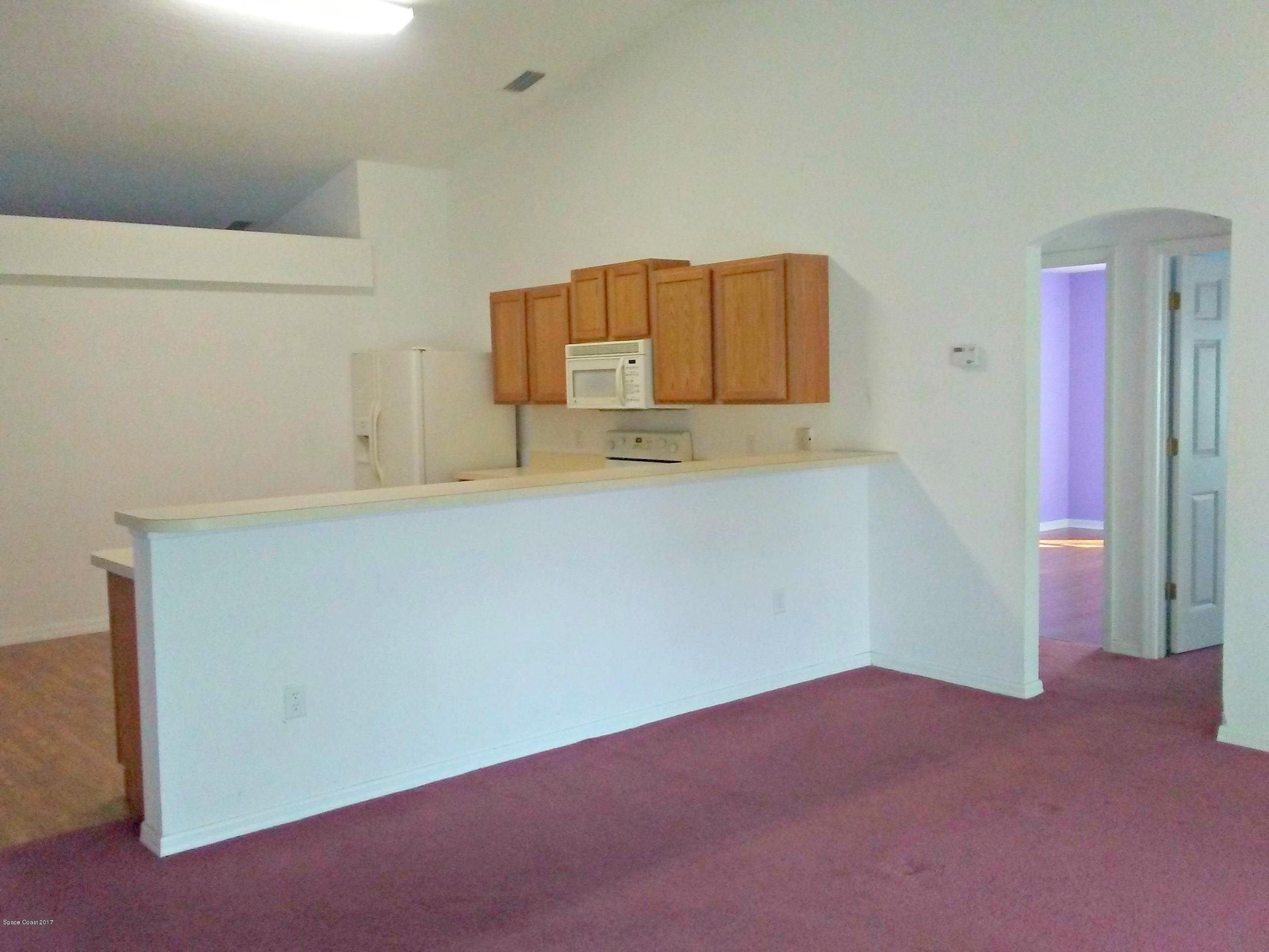 222 Benchor Road Northwest Palm Bay, FL 32907 - Photo 3 of 10 Kitchen