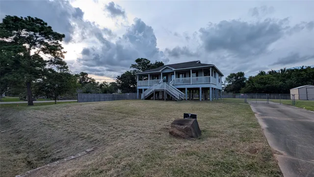 $2,150 | 530 South Shady Lane, La Porte, TX 77571