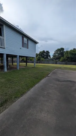 $2,150 | 530 South Shady Lane, La Porte, TX 77571