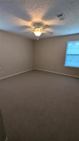 $2,150 | 530 South Shady Lane, La Porte, TX 77571