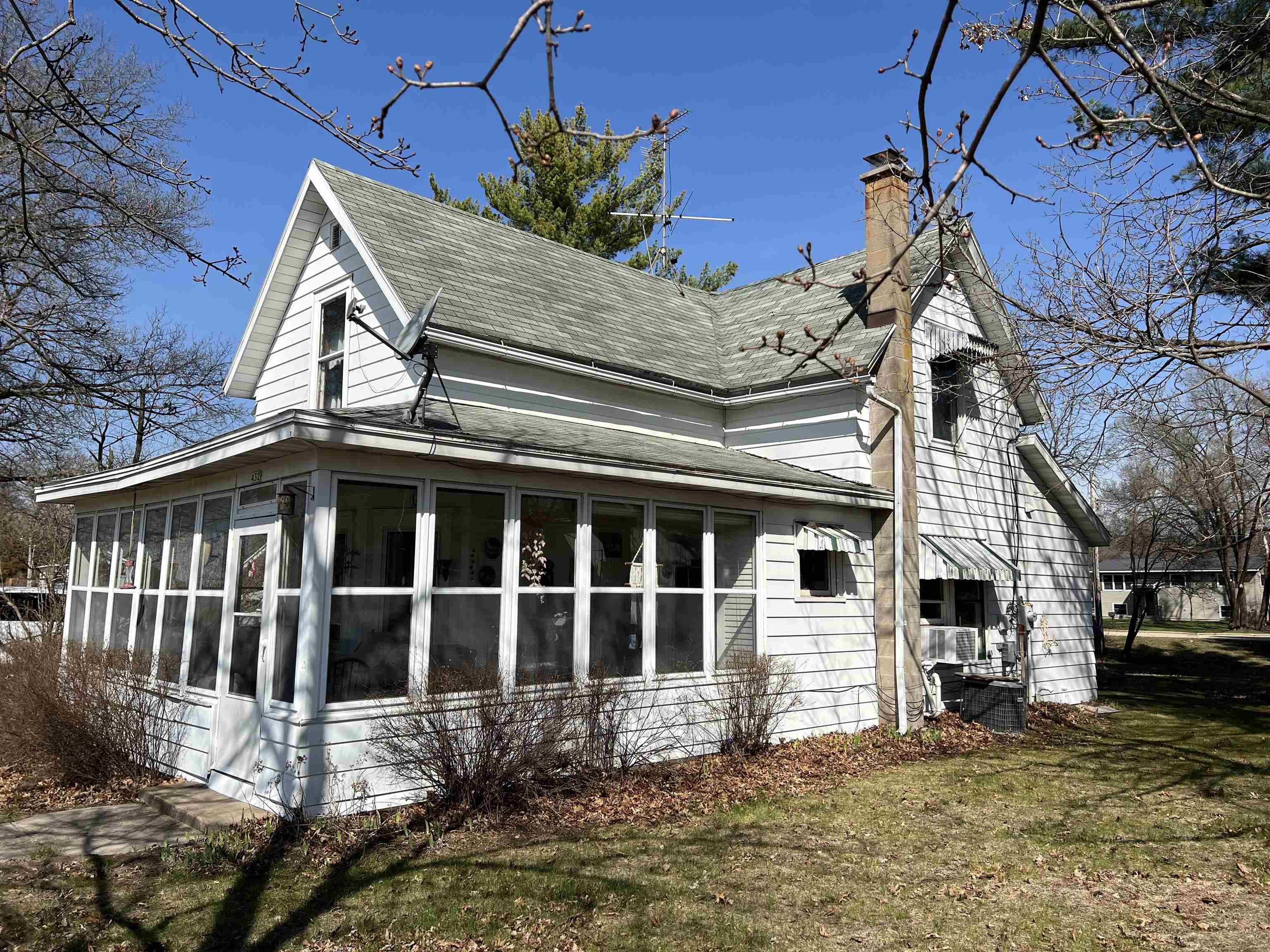 432 West Front Street Muscoda, WI 53573 - Photo 2 of 25