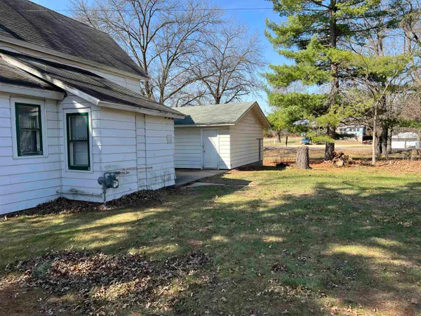 $265,000 | 432 West Front Street, Muscoda, WI 53573