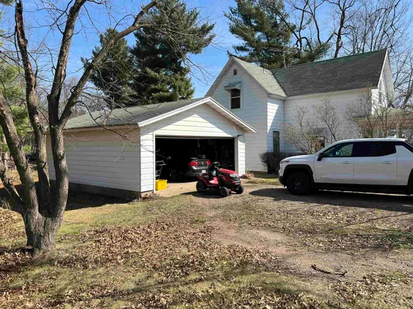 $265,000 | 432 West Front Street, Muscoda, WI 53573