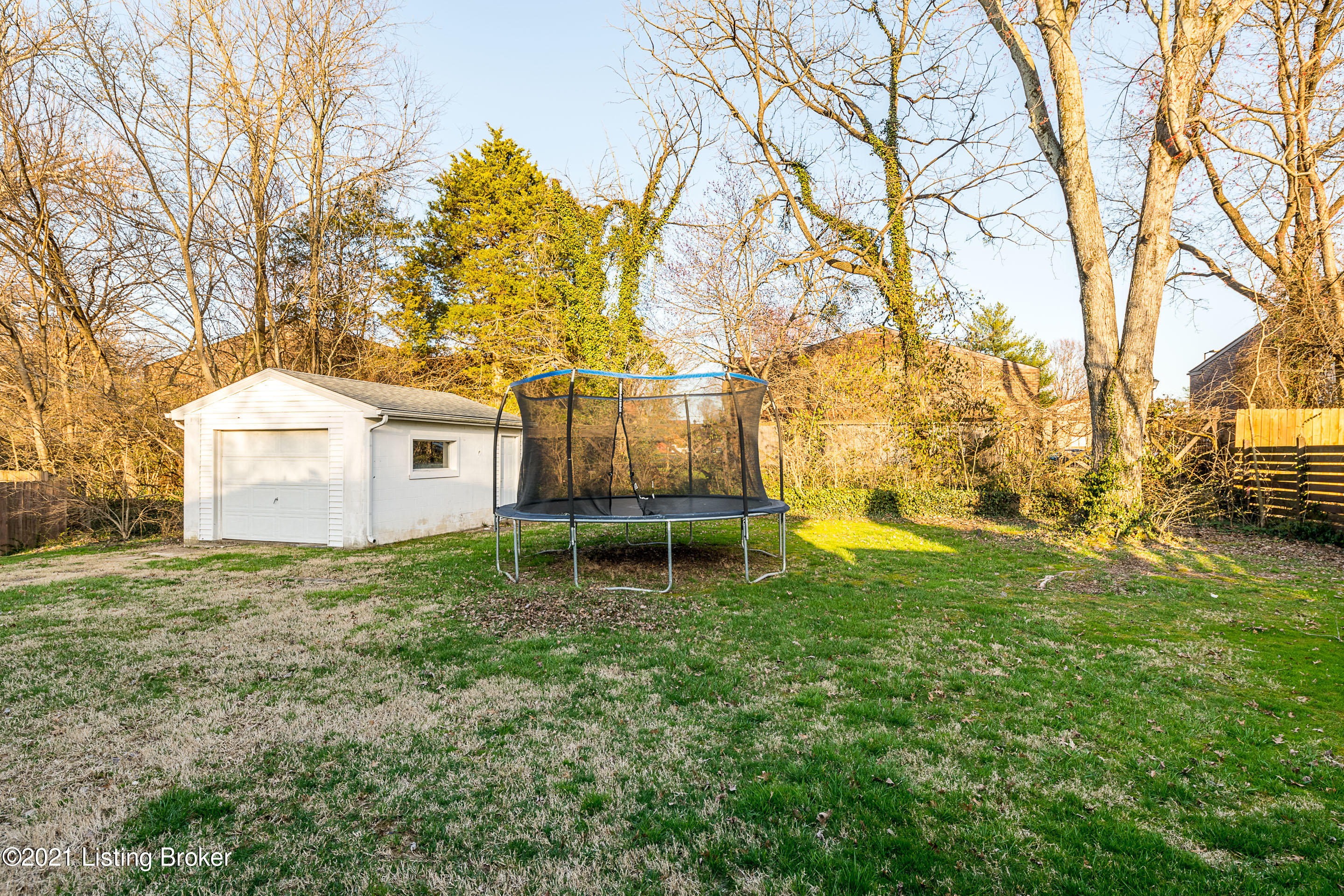 117 Buttercup Road Louisville, KY 40218 - Photo 27 of 27 Backyard 2