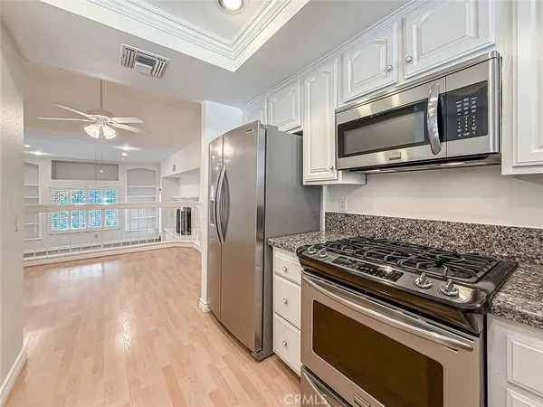 $2,900 | 3354 Darby Street, Unit 314, Simi Valley, CA 93063