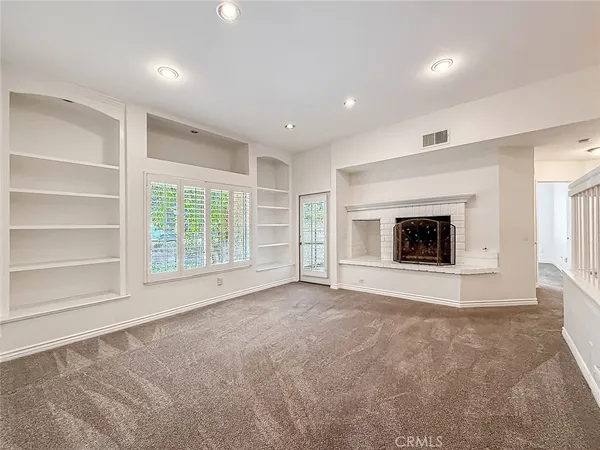 $2,900 | 3354 Darby Street, Unit 314, Simi Valley, CA 93063