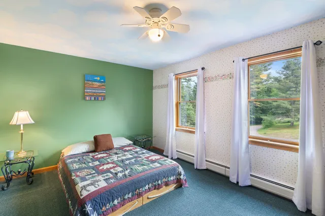 $899,800 | 925 Hinesburg Road, Brattleboro, VT 05301