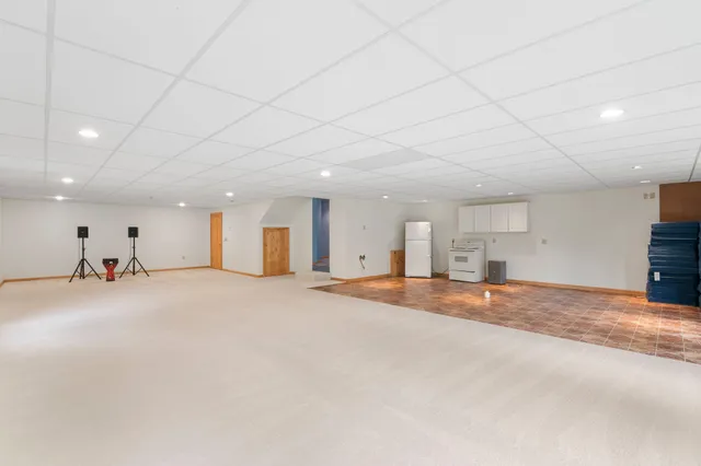 $899,800 | 925 Hinesburg Road, Brattleboro, VT 05301