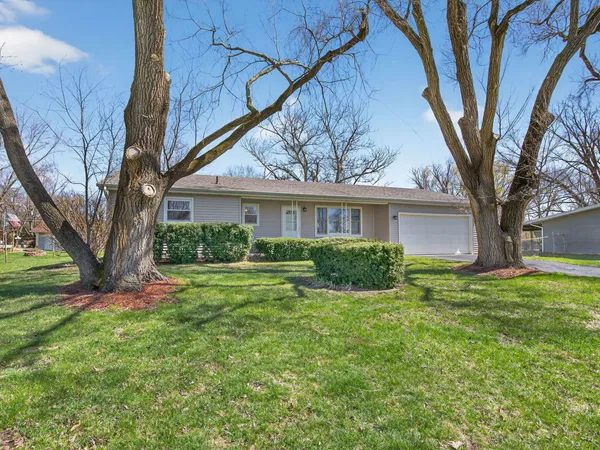 $255,000 | 475 North 4th Avenue, Coal City, IL 60416