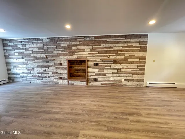 $2,800 | 54 Highway 236, Unit A, Halfmoon, NY 12065