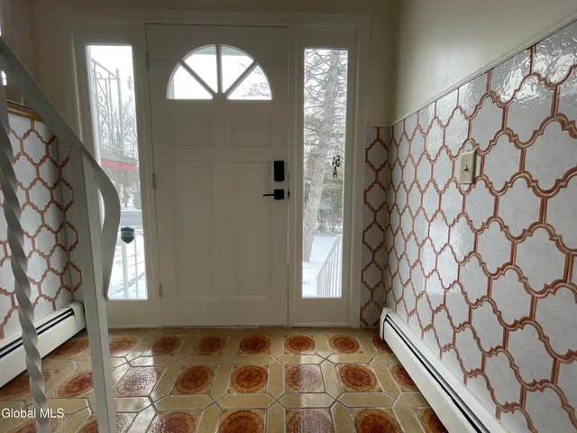 $2,800 | 54 Highway 236, Unit A, Halfmoon, NY 12065