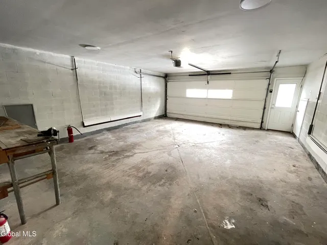 $2,800 | 54 Highway 236, Unit A, Halfmoon, NY 12065