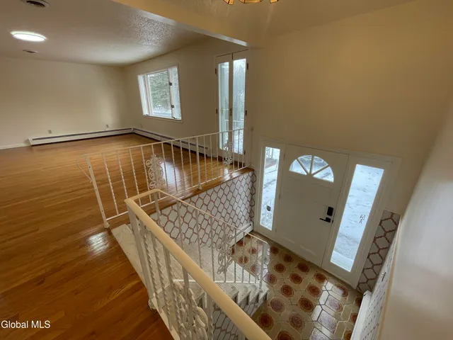 $2,800 | 54 Highway 236, Unit A, Halfmoon, NY 12065