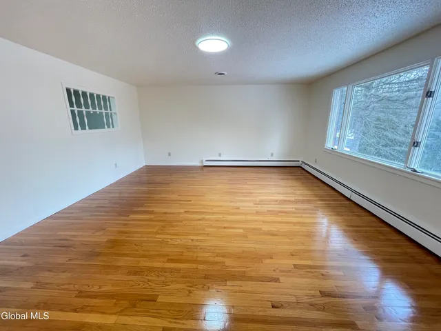 $2,800 | 54 Highway 236, Unit A, Halfmoon, NY 12065