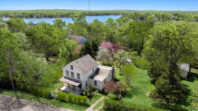 $2,750,000 | 133 Glover Street, Sag Harbor, NY 11963