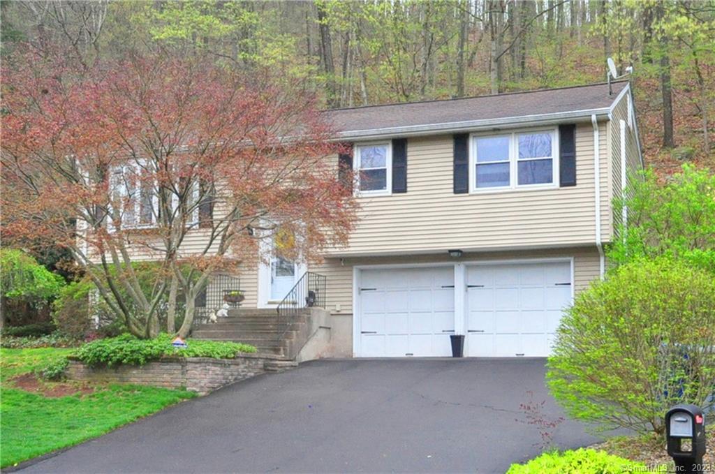 104 Metacomet Road Plainville, CT 06062 - Photo 1 of 1 Gallery Image 1