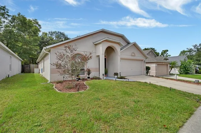$324,900 | 592 Blue Park Road, Orange City, FL 32763