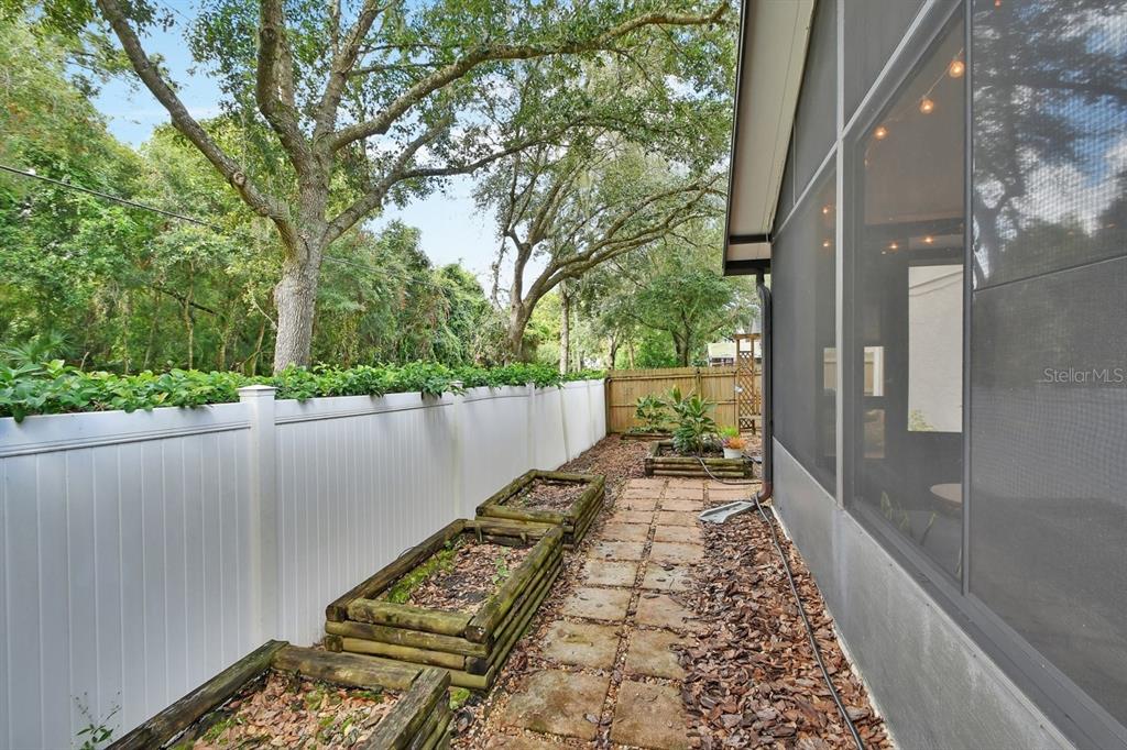 592 Blue Park Road Orange City, FL 32763 - Photo 40 of 43