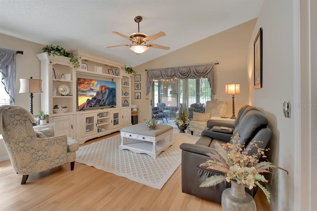 592 Blue Park Road Orange City, FL 32763 - Photo 8 of 43