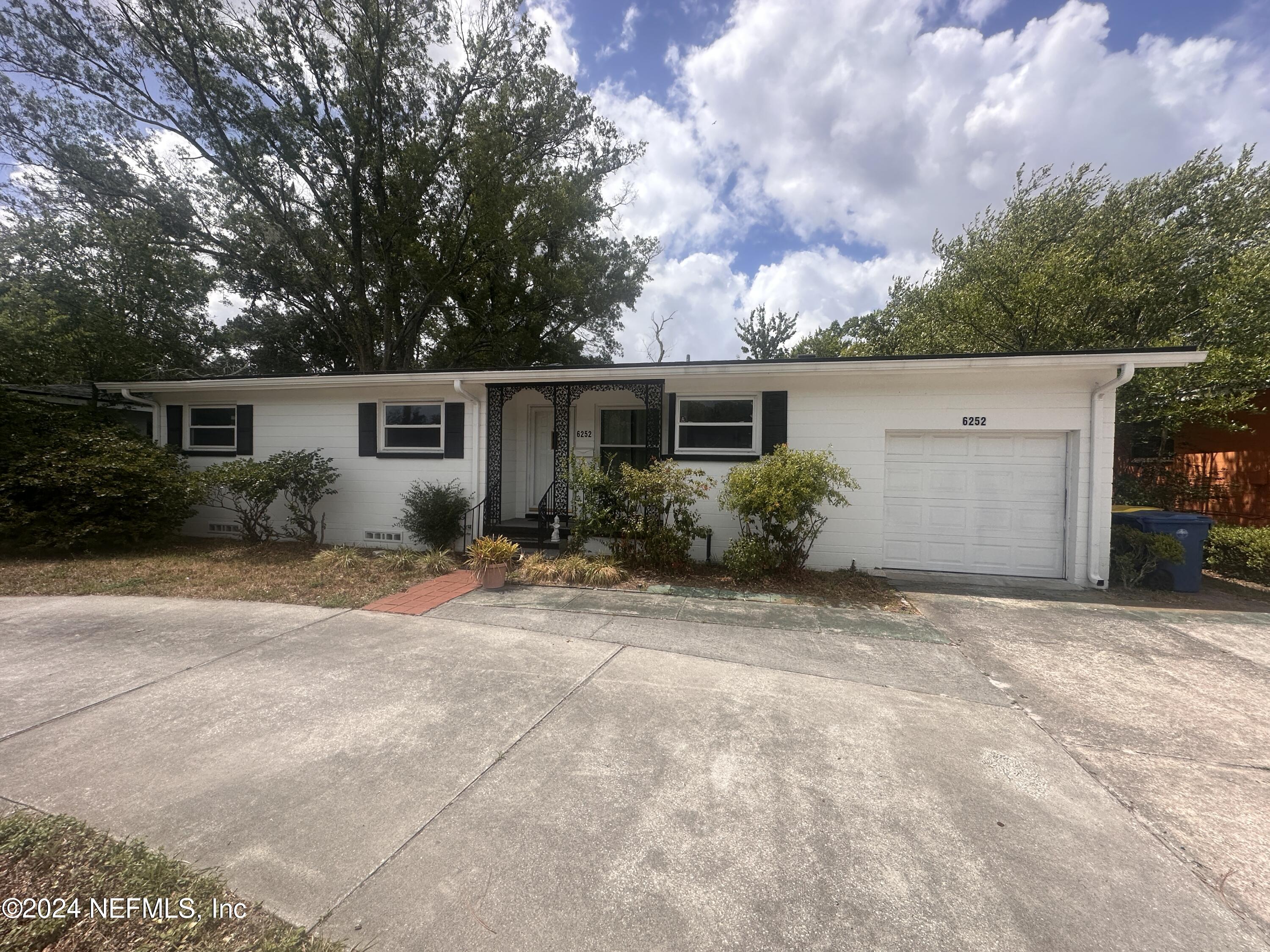 6252 Merrill Road Jacksonville, FL 32277 - Photo 2 of 22 IMG_9766