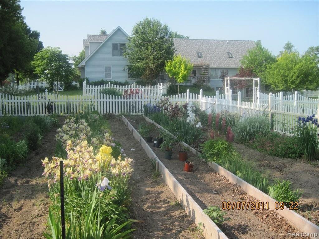 1985 Haines Road Lapeer, MI 48446 - Photo 18 of 21 Mother Garden.JPG